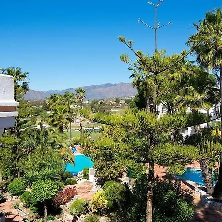 Apartment Spectacular In Matchroom Country Club